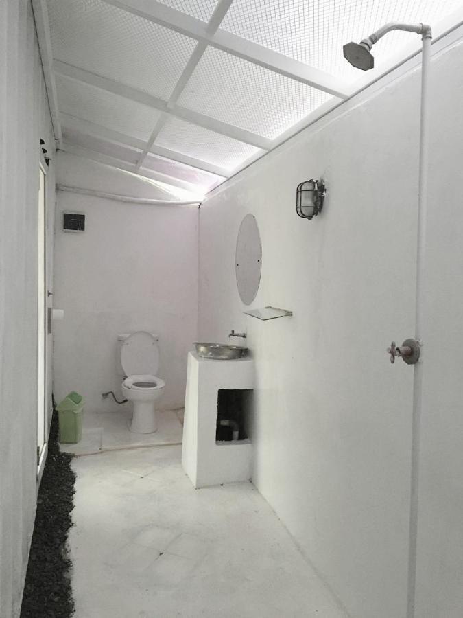 Kubu Container Hotel Uluwatu Buitenkant foto