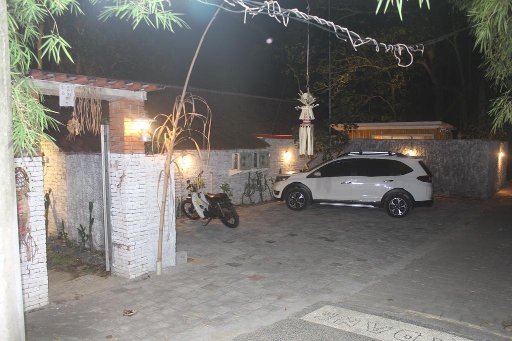 Kubu Container Hotel Uluwatu Buitenkant foto
