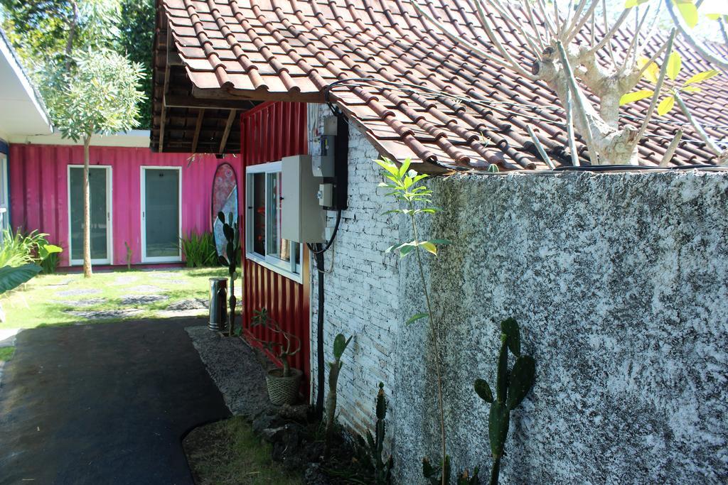 Kubu Container Hotel Uluwatu Buitenkant foto