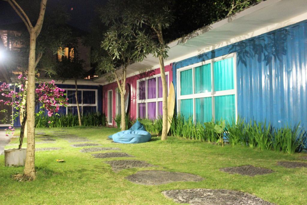 Kubu Container Hotel Uluwatu Buitenkant foto