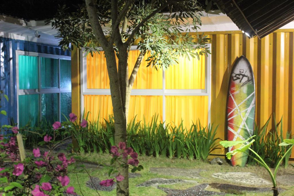 Kubu Container Hotel Uluwatu Buitenkant foto