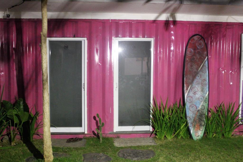 Kubu Container Hotel Uluwatu Buitenkant foto