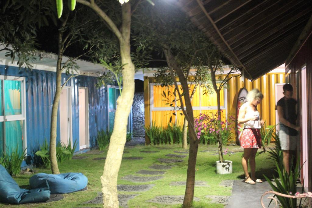 Kubu Container Hotel Uluwatu Buitenkant foto