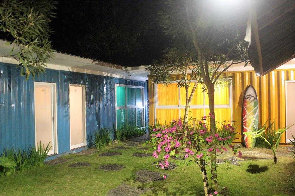 Kubu Container Hotel Uluwatu Buitenkant foto