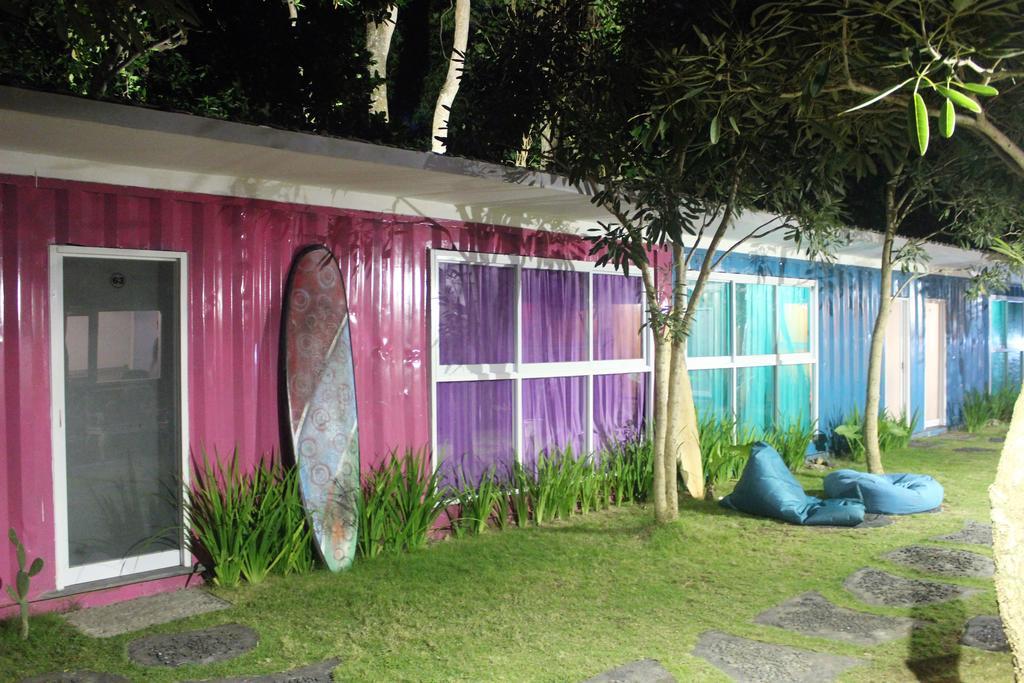 Kubu Container Hotel Uluwatu Buitenkant foto